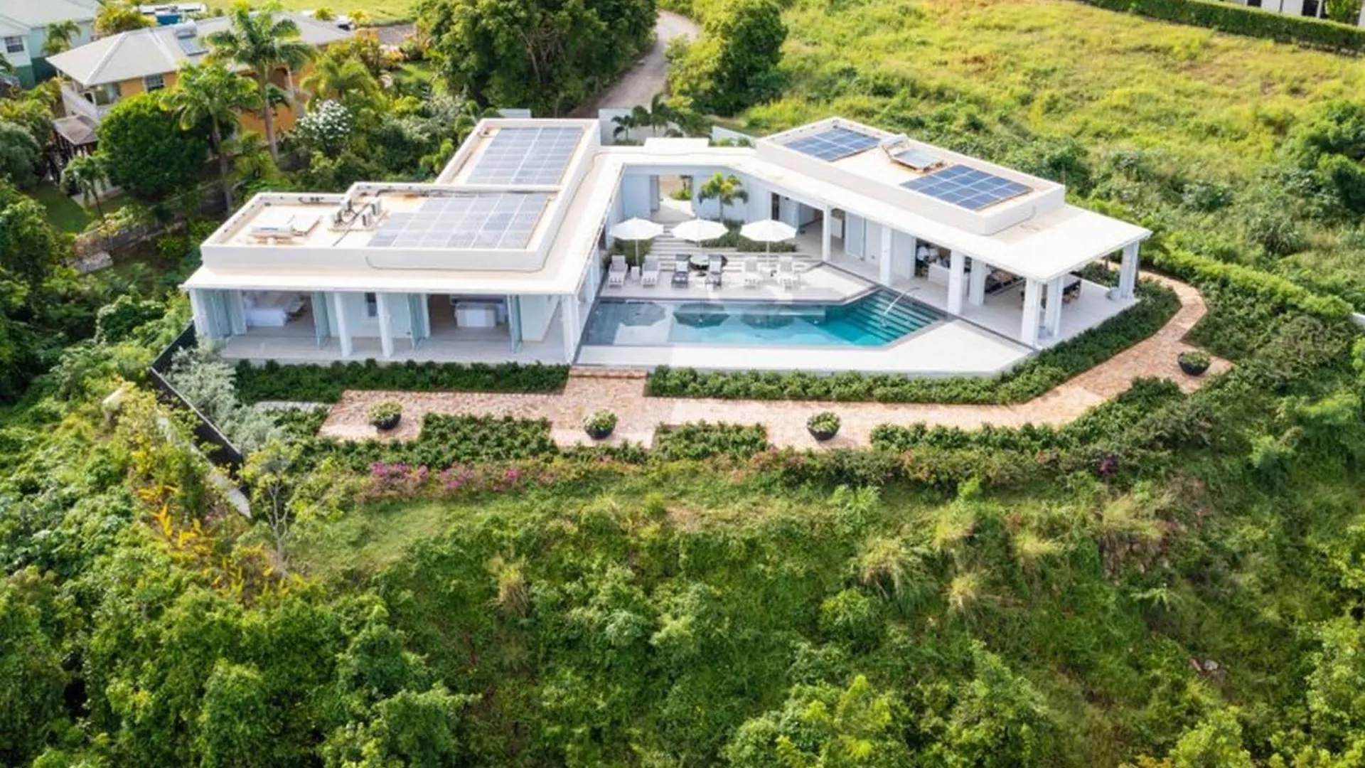 Incredible Views Of Sea From The Pool - Cool Breeze Villa Saint James