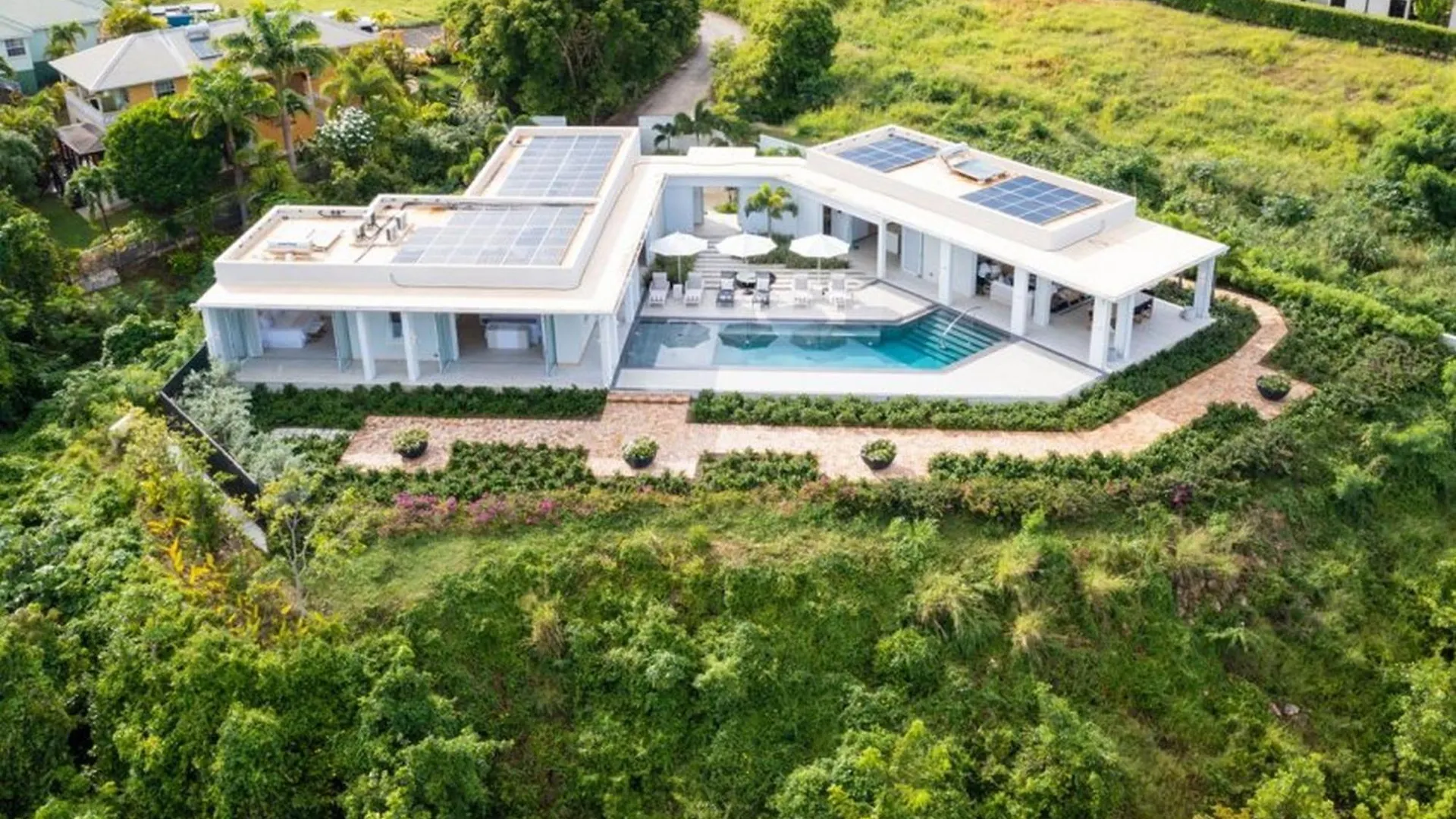 Incredible Views Of Sea From The Pool - Cool Breeze Villa Saint James
